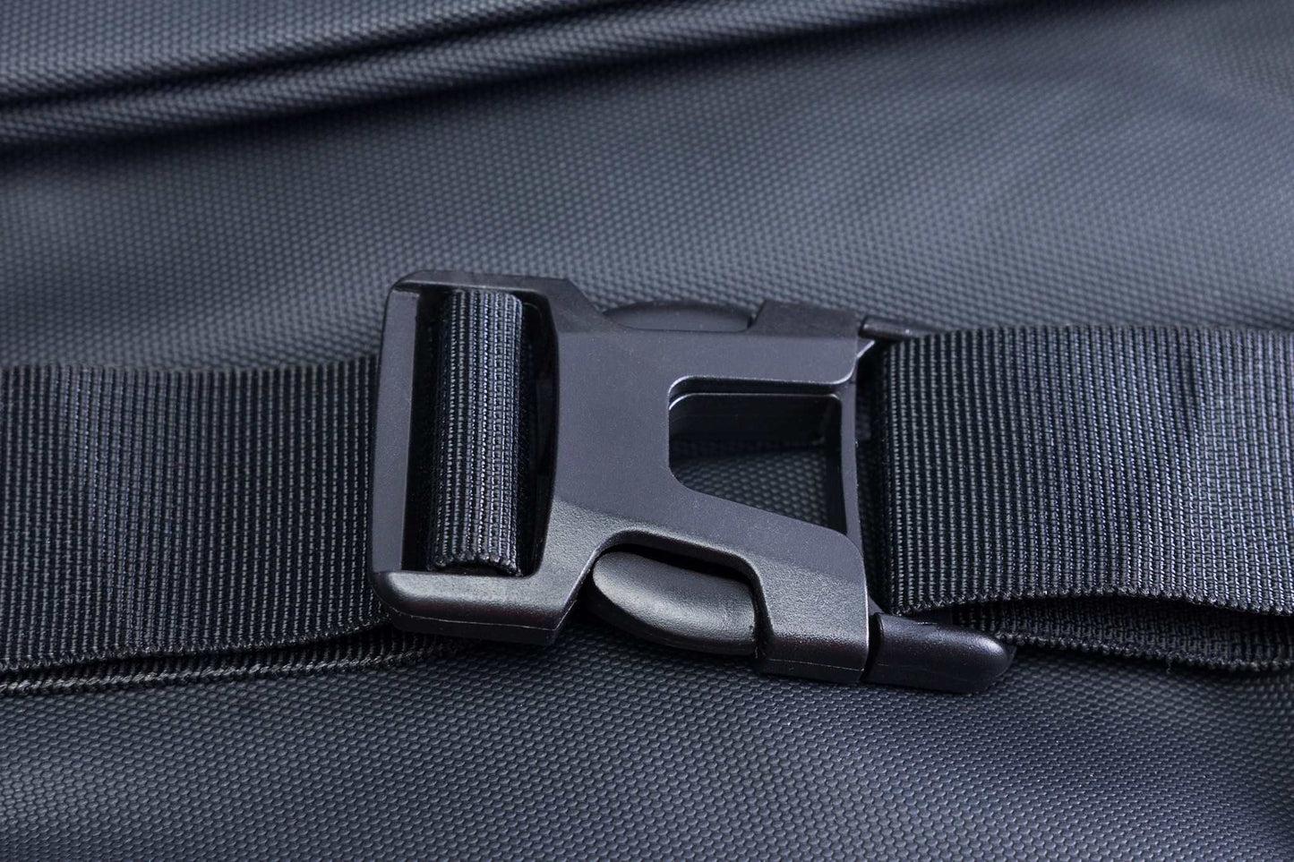 Wallace | Oxford Shoulder Bag - MENLL