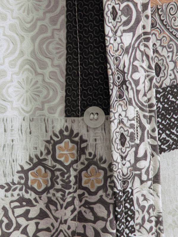 Retro Paisley Paradise: Men's Short Sleeve Vacation Shirt - MENLL