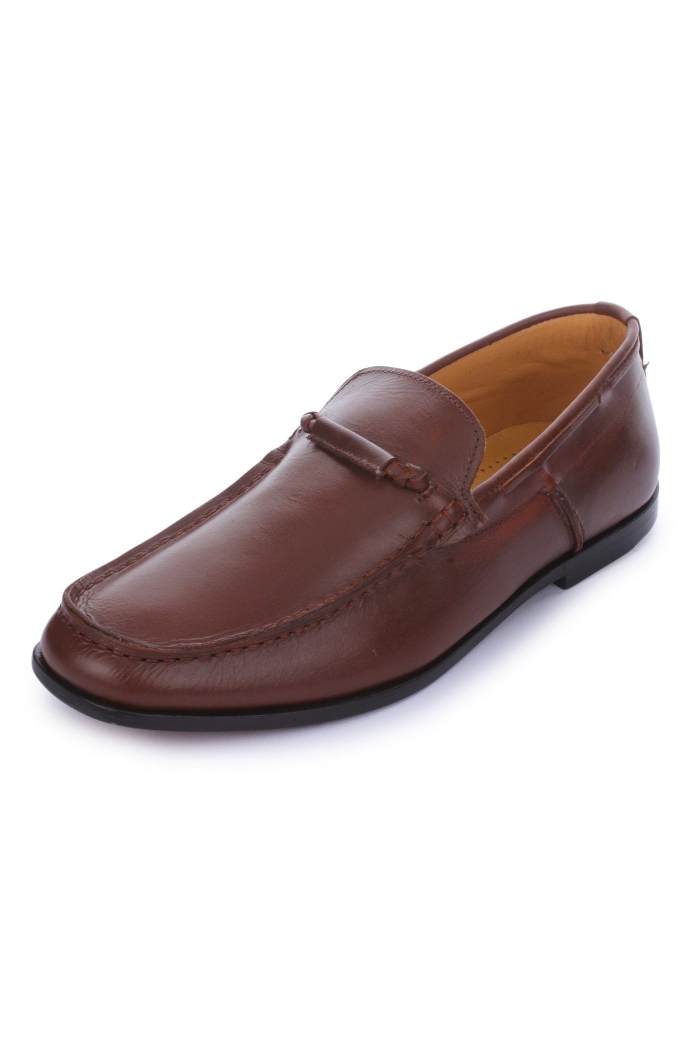 Men's leather moccasin toe business loafers, slip-on design, classic brown style.