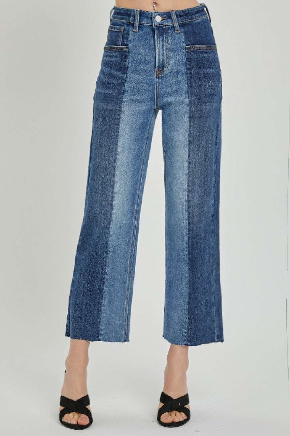Mid-rise two-tone full-size jeans with pockets.