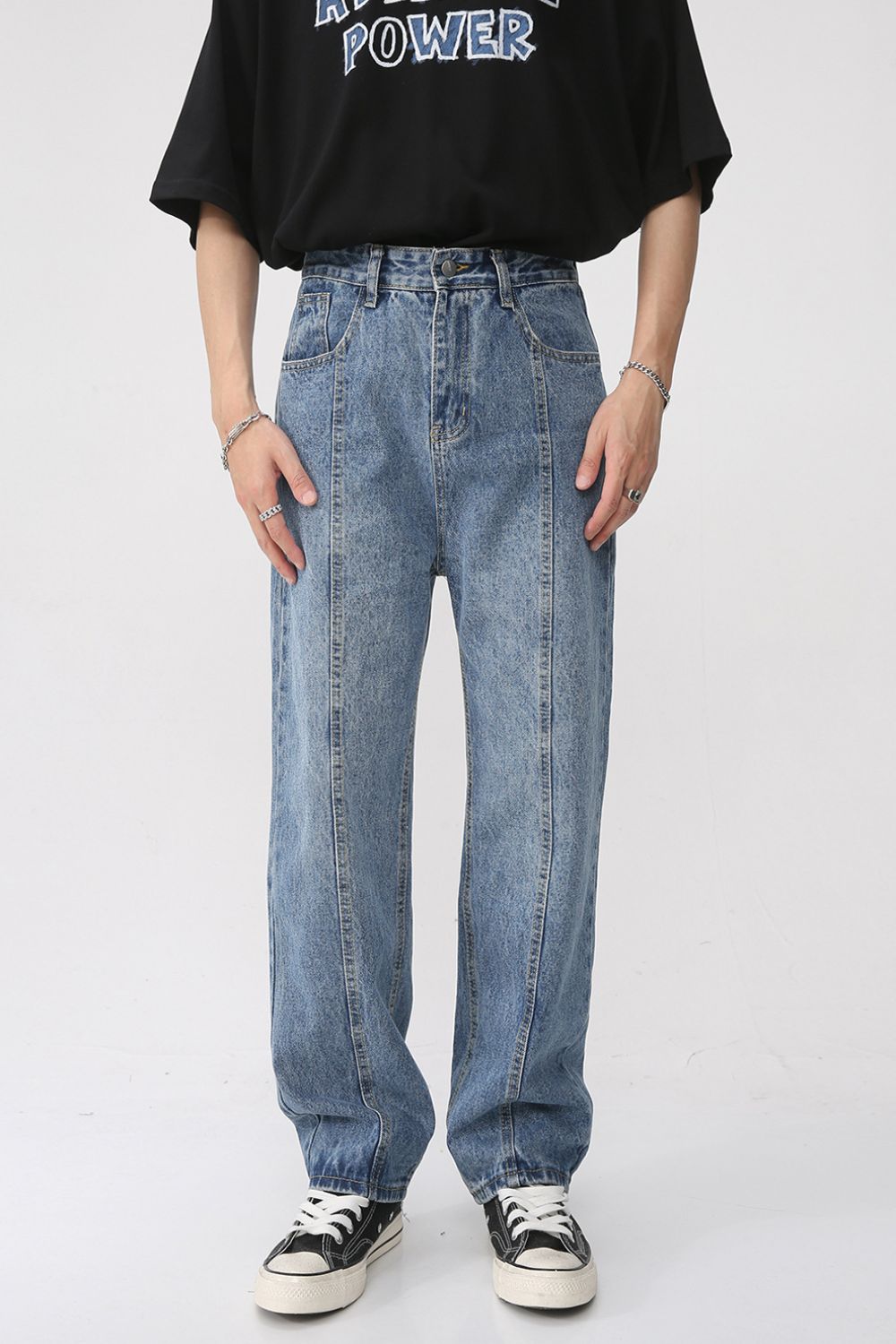 Men's washed splicing straight leg jeans, versatile style, casual wear.