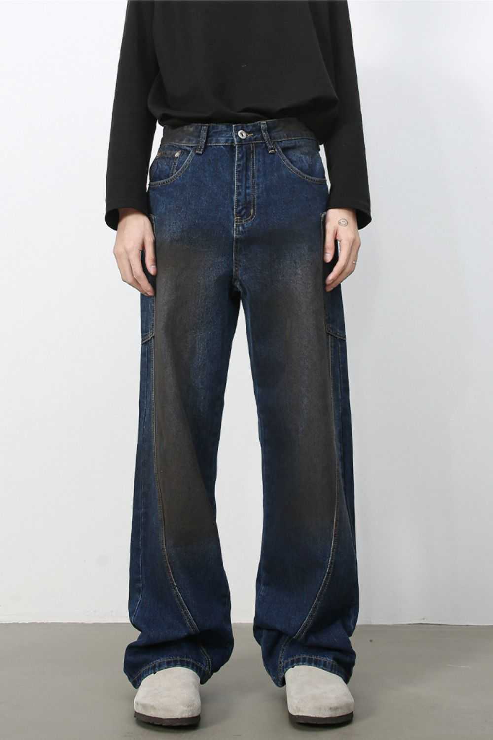 Men's baggy jeans with pockets, no stretch, cotton blend, basic style.