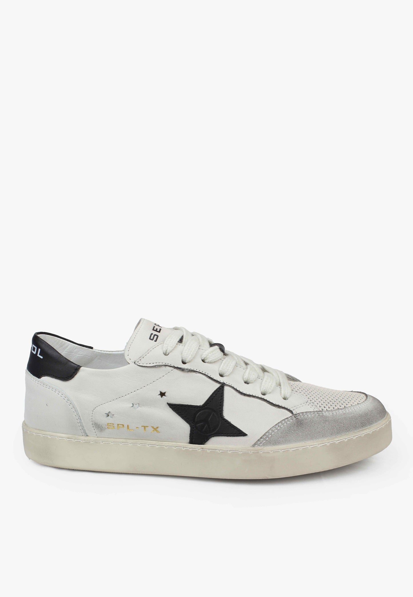 New Estrella Sneaker Black White