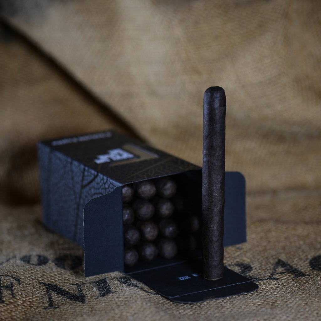 4¾x36 PAPITO Maduro cigar box with Nicaraguan fillers and Mexican San Andres wrapper.
