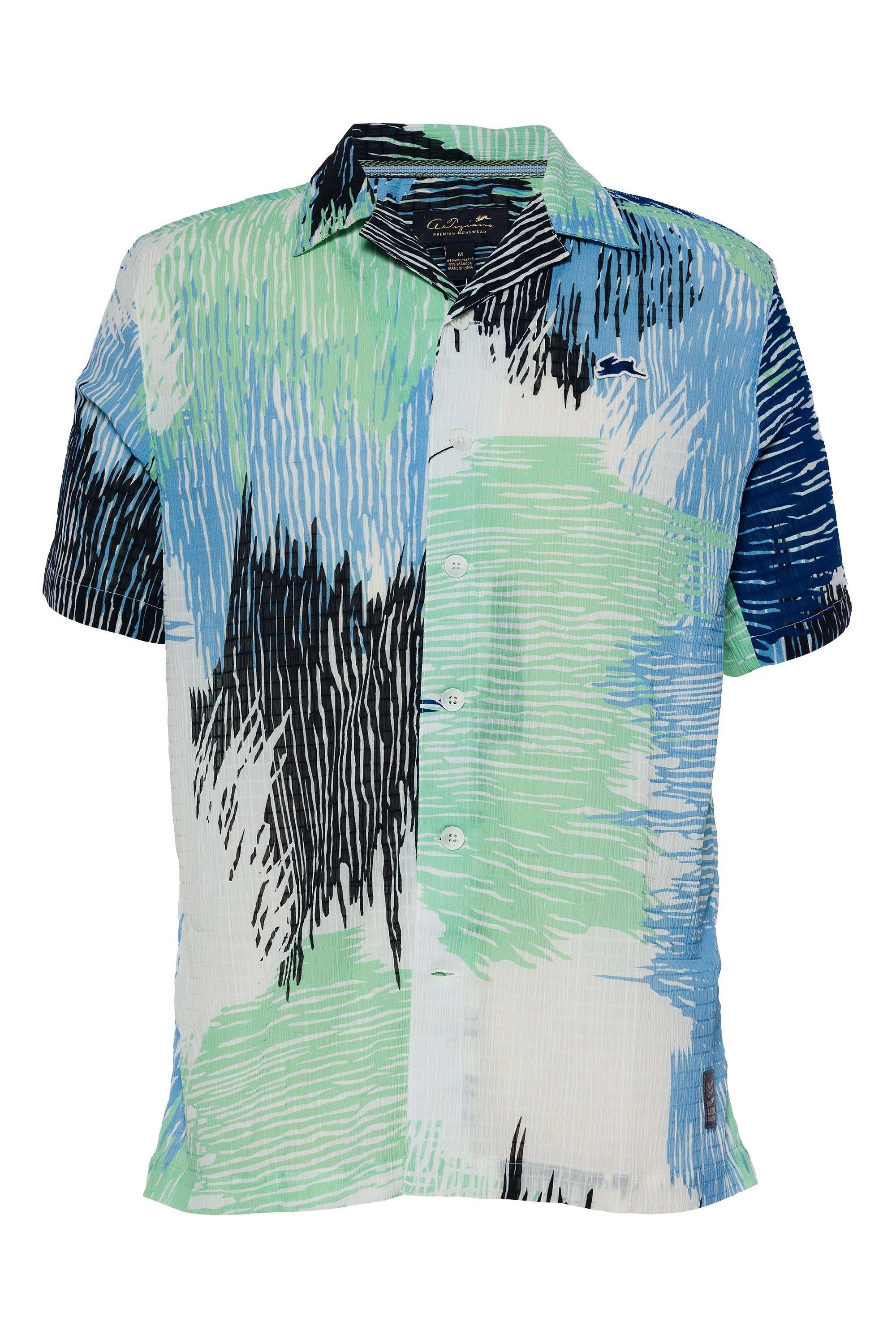 Printed short-sleeved shirt with front button closure and signature rabbit embroidery.