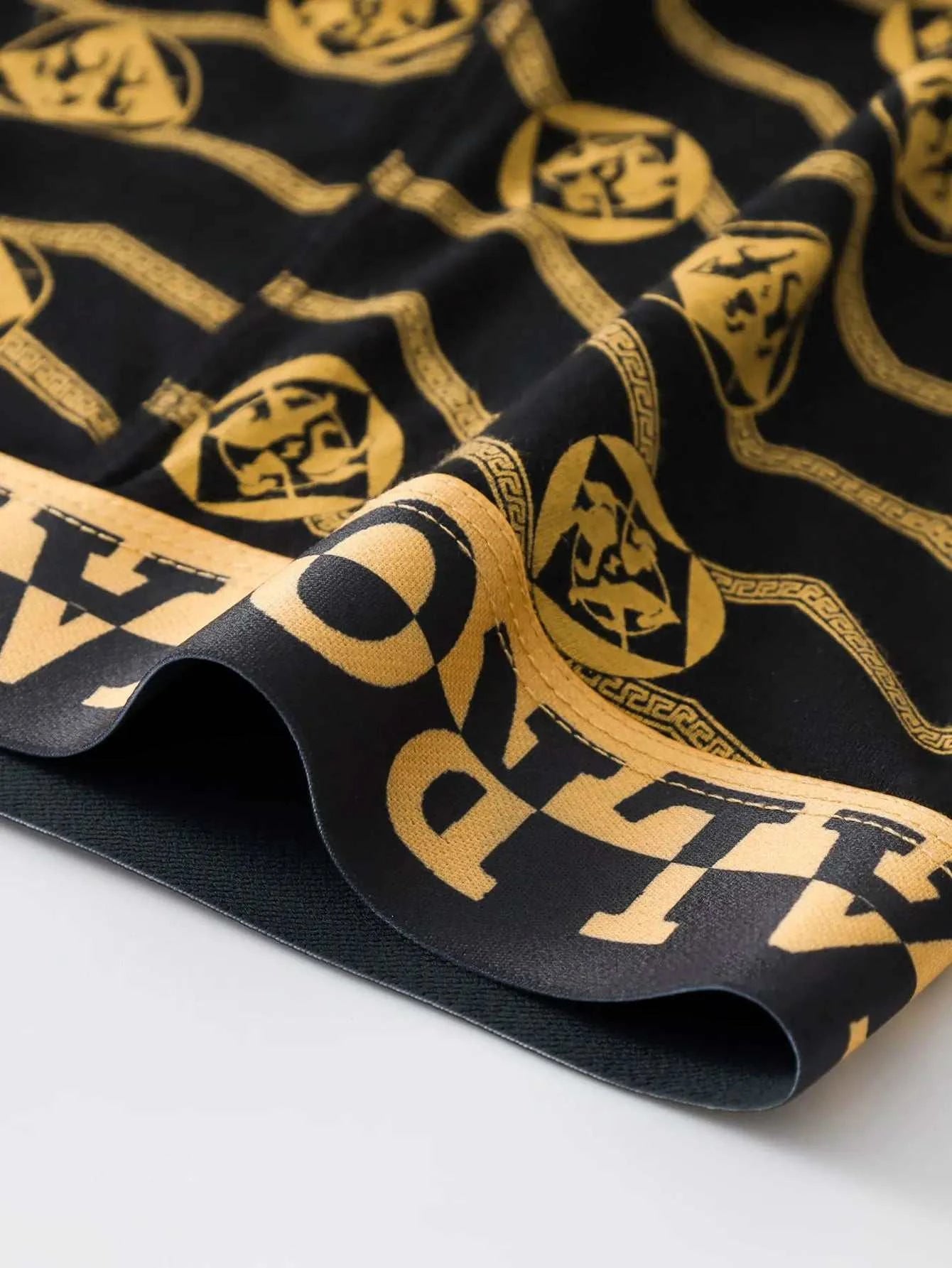 Luxurious Black & Gold Men's Boxer Shorts for Ultimate Comfort
