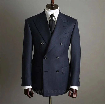 Double-breasted solid color men's blazer suit for business and weddings.