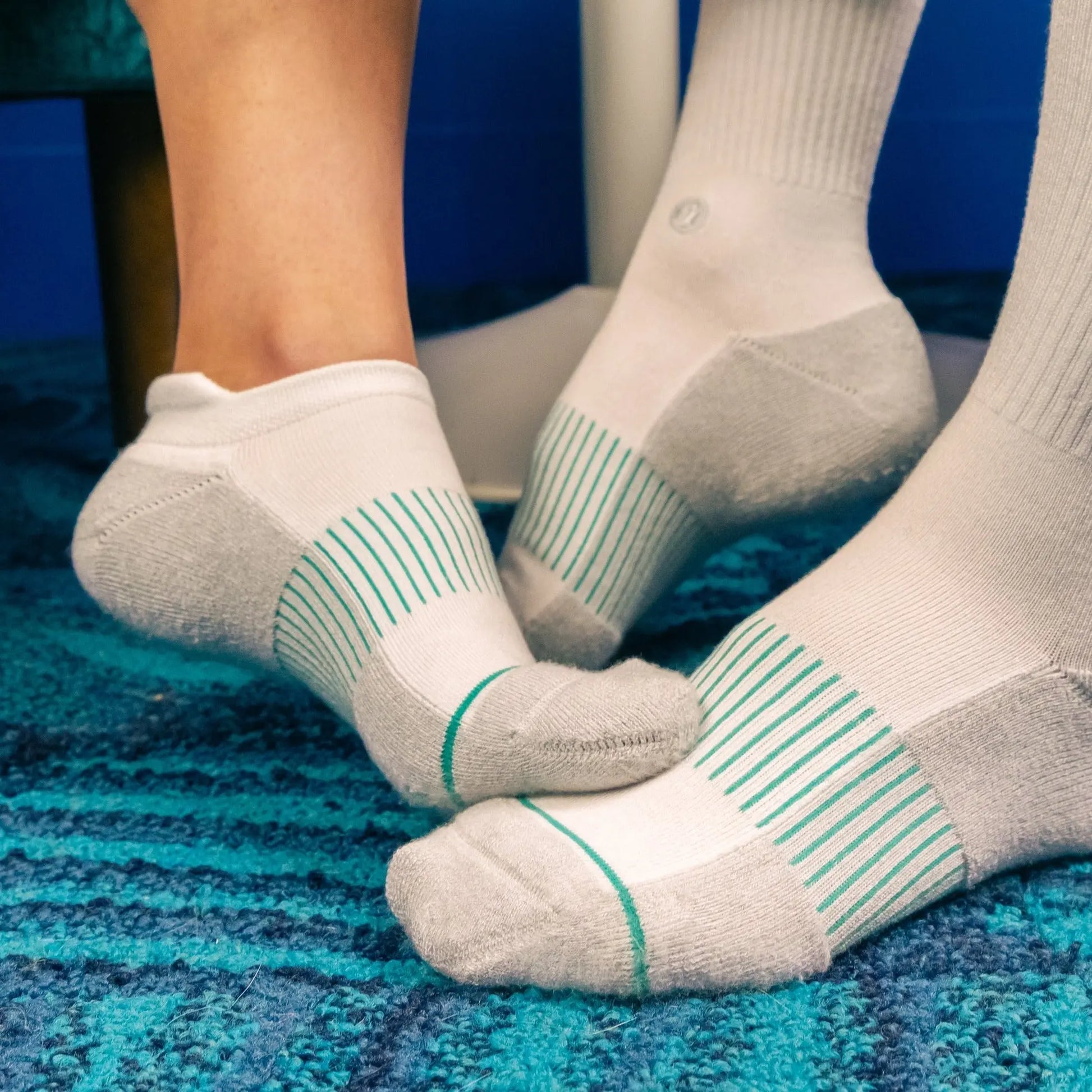 The Cloud 9 | White Stay Weird Heel Hammock™ Ankle Socks - MENLL