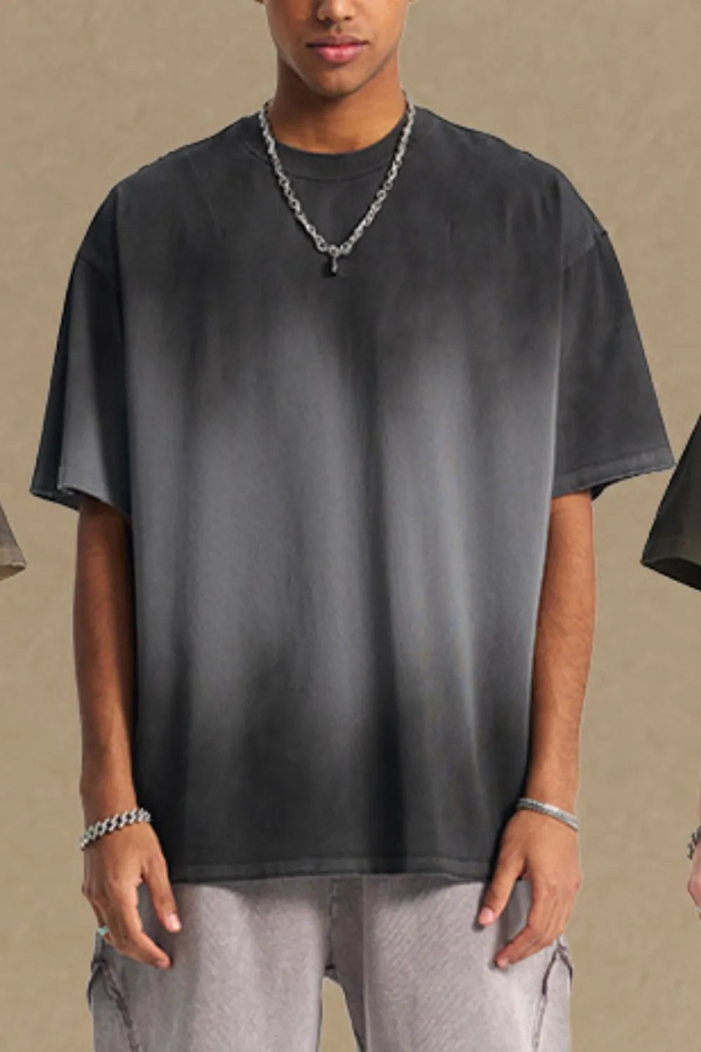 Men's gradient round neck half sleeve t-shirt in black, made of 100% cotton.