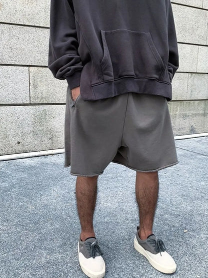 Men's plus size elastic waist shorts in gray, made of 100% cotton, with a basic style.
