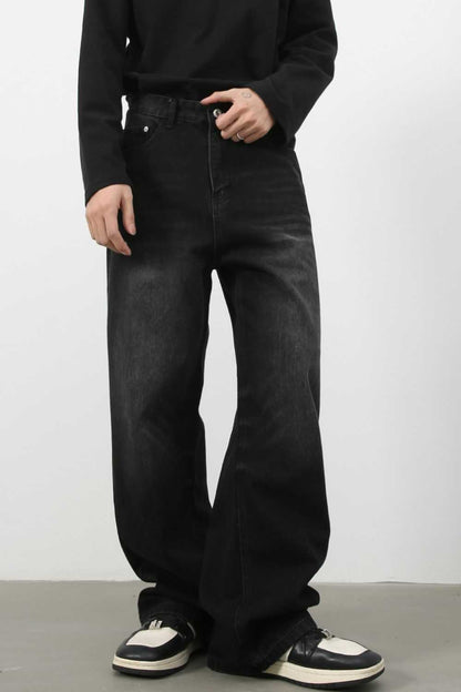 Men's mid rise wide leg jeans, basic style, cat's whisker detailing.