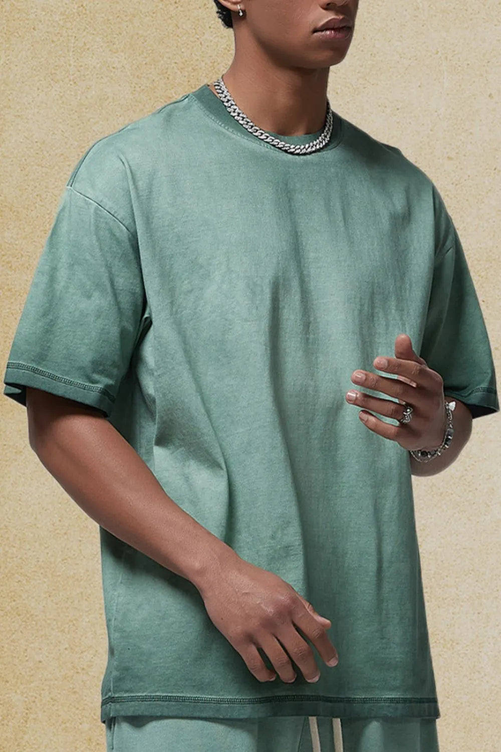 Men's round neck half sleeve t-shirt in green, 100% cotton, slightly stretchy.