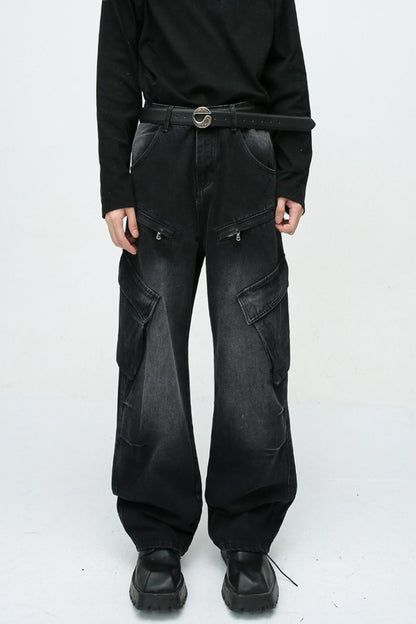 Baggy jeans with cargo pockets, no stretch, cotton blend material.