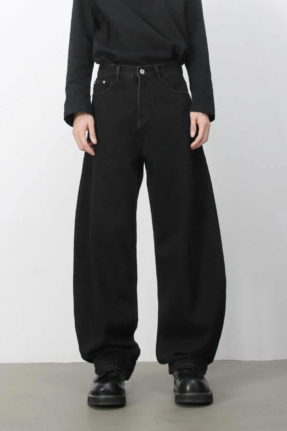Men's wide leg jeans, black, with basic style, no stretch, featuring cotton blend material.