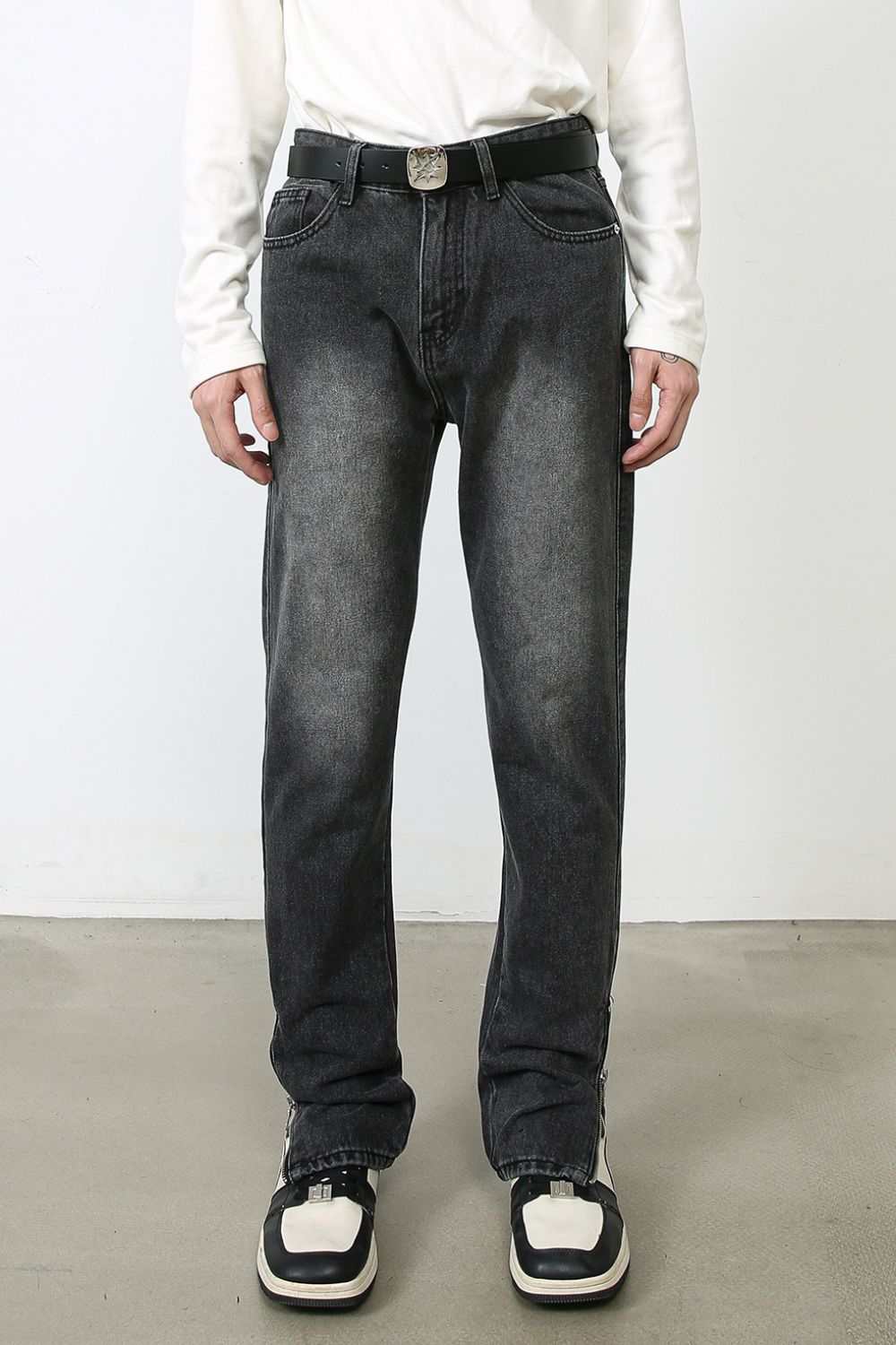 Men's Decor Zip Jeans with Pockets, basic style, cotton-polyester blend.