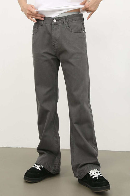 Men's mid rise jeans with pockets, 100% cotton, basic style, in gray.