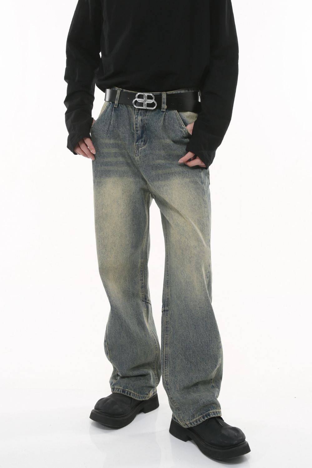 Wide leg men's jeans with pockets, basic style, cotton blend, no stretch.