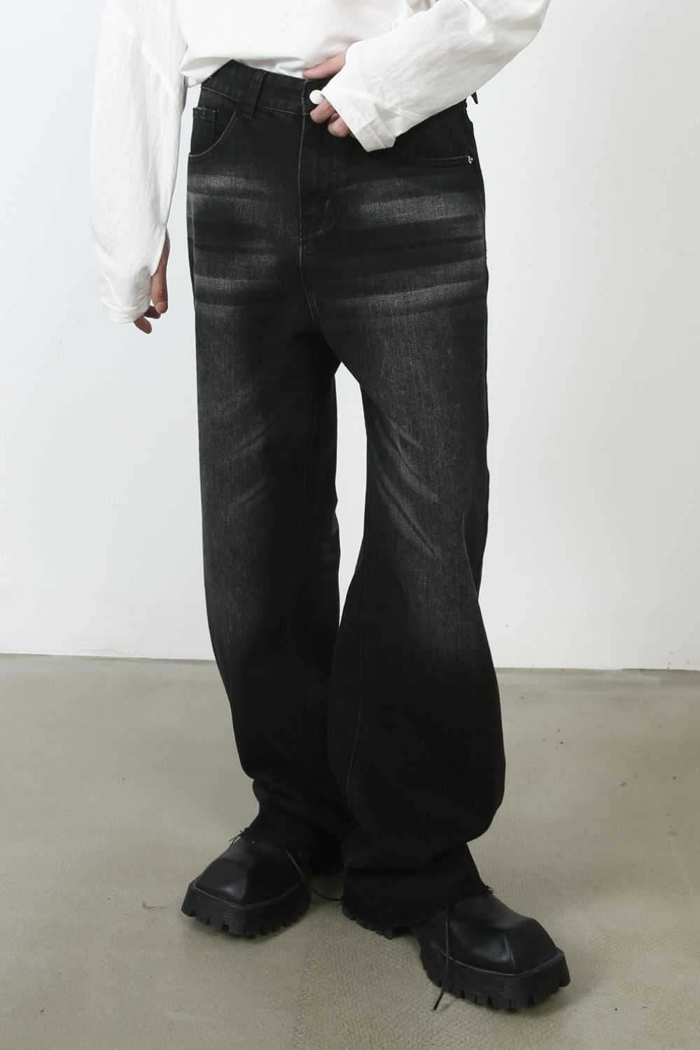 Men's Frayed Hem Jeans with Raw Hem and Cat's Whisker Details