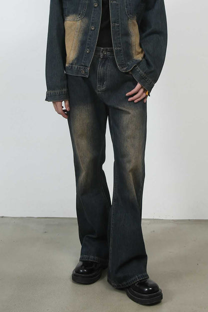 Men's bootcut baggy jeans with no stretch, 90% cotton, styled in a basic design.