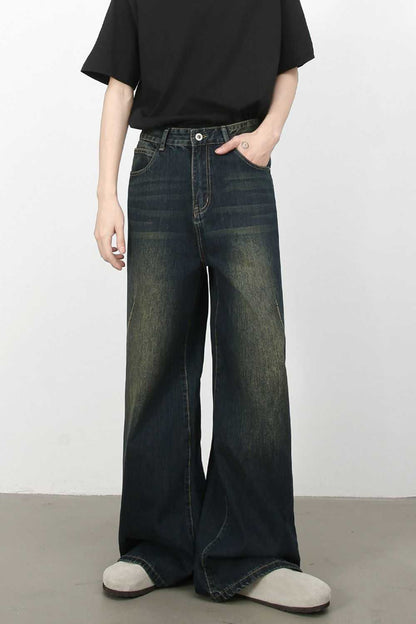 Men's wide leg jeans in dark denim, featuring a basic style with no stretch.