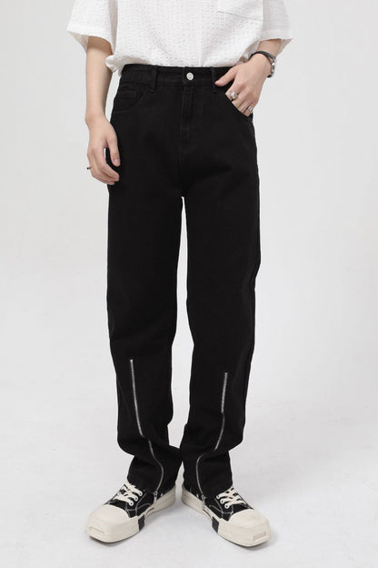 Pocketed jeans with zippers, basic style, 85% cotton, no stretch.