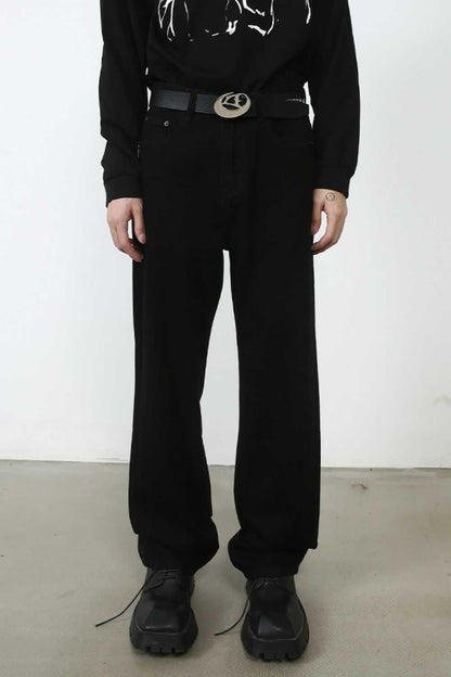 Men's mid-rise jeans with pockets, black, no stretch, cotton blend, basic style.