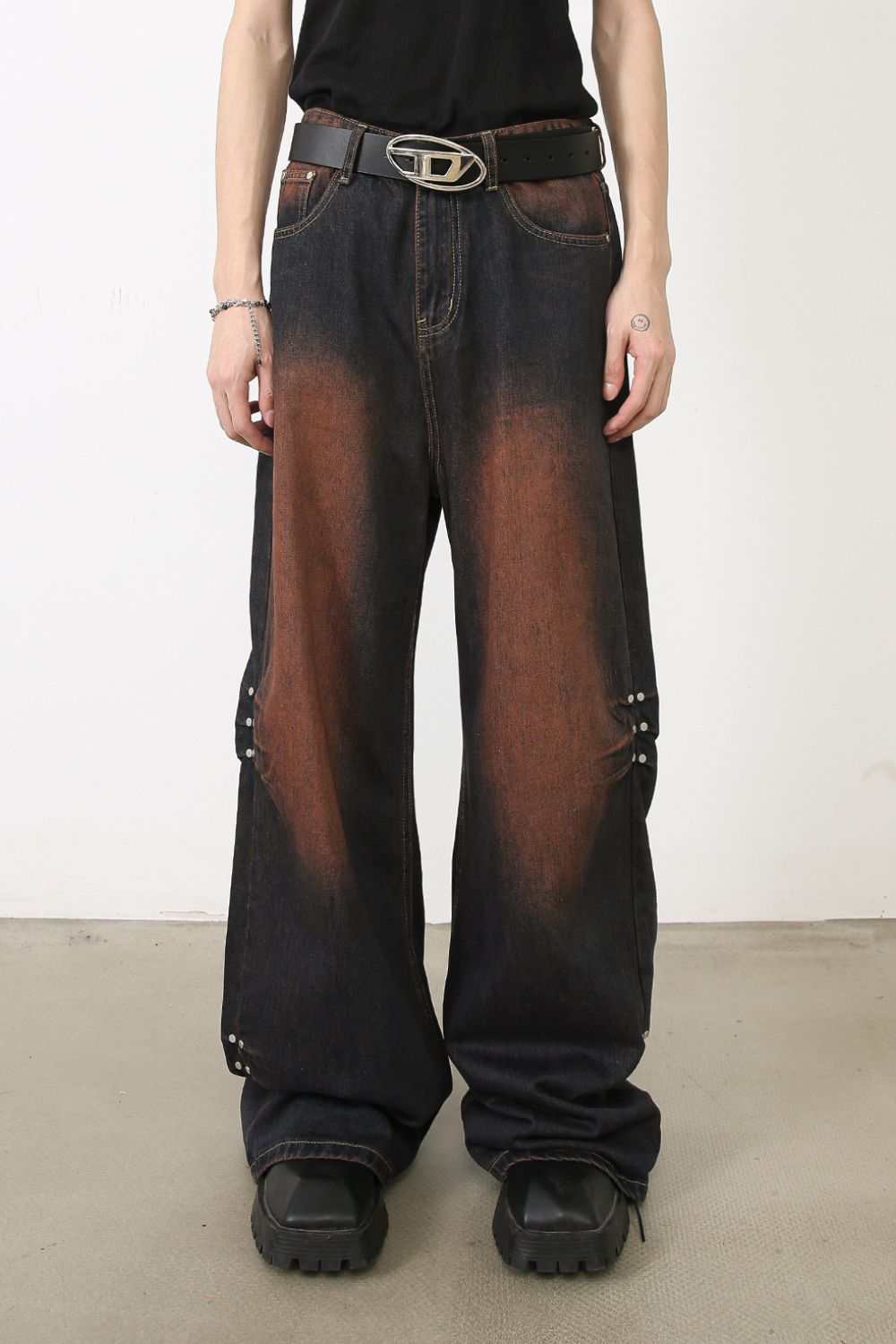 Men's Wasteland Style Wide Leg Jeans with no stretch, featuring a basic design and durable materials.