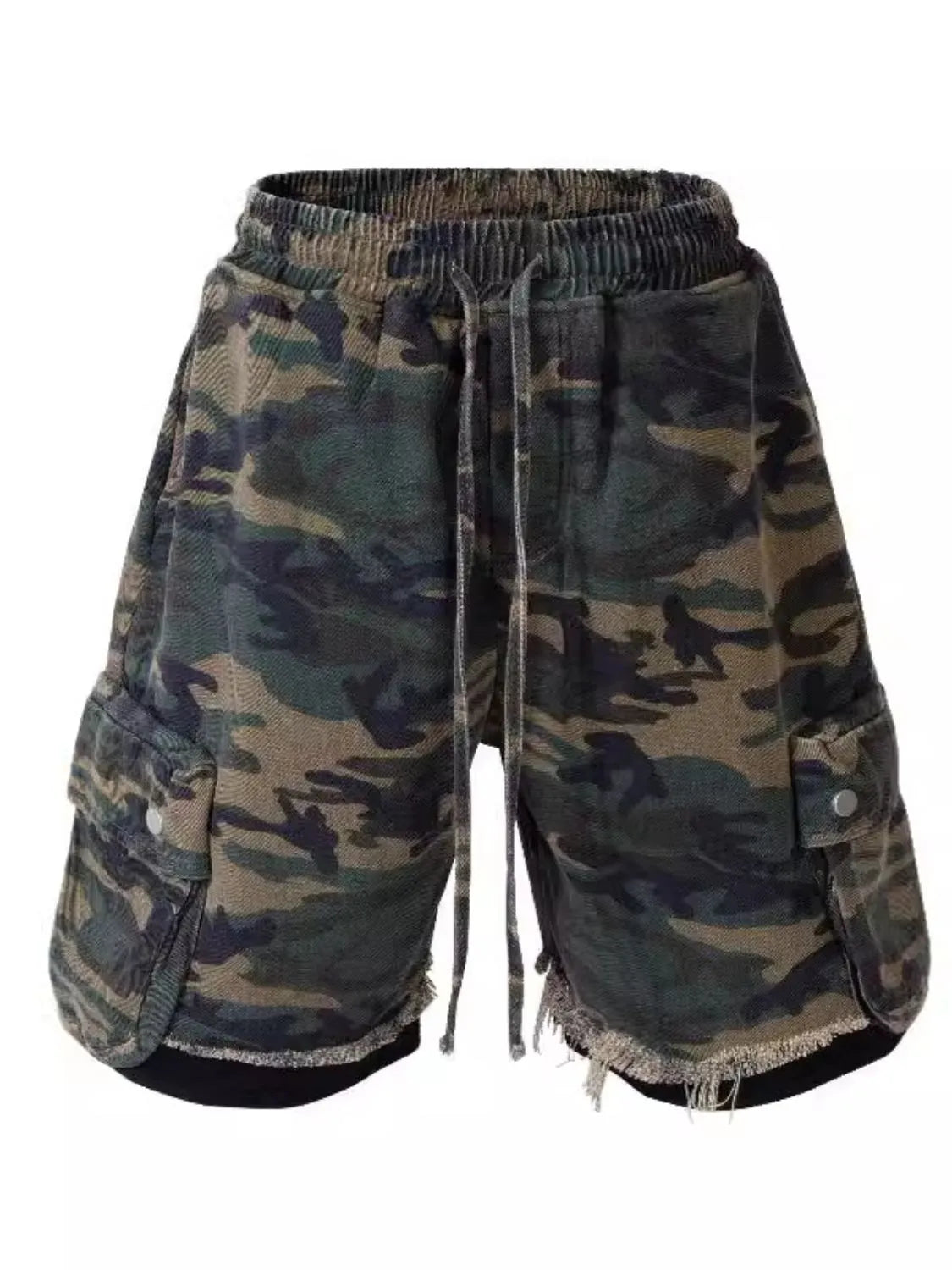 Men's drawstring camouflage shorts with basic style and pocket details.