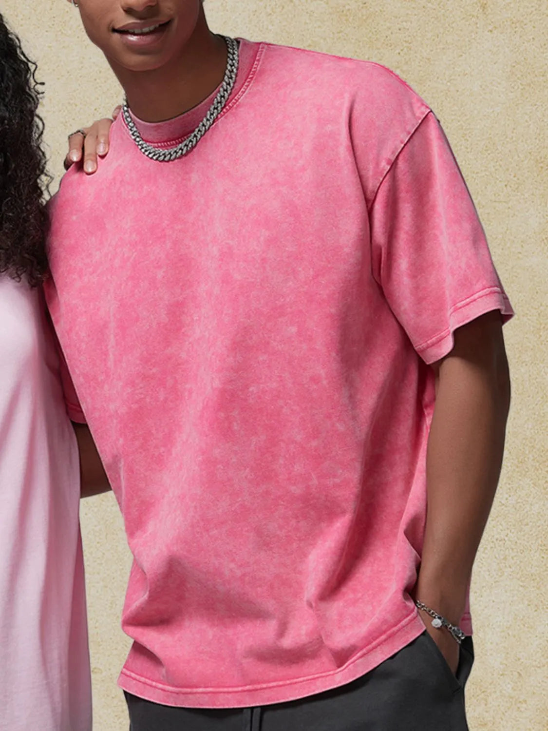 Men's round neck half sleeve pink t-shirt, 100% cotton, basic style.