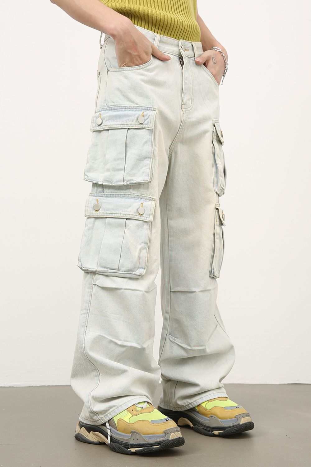 Men's mid rise jeans with cargo pockets, basic style, cotton blend, no stretch.