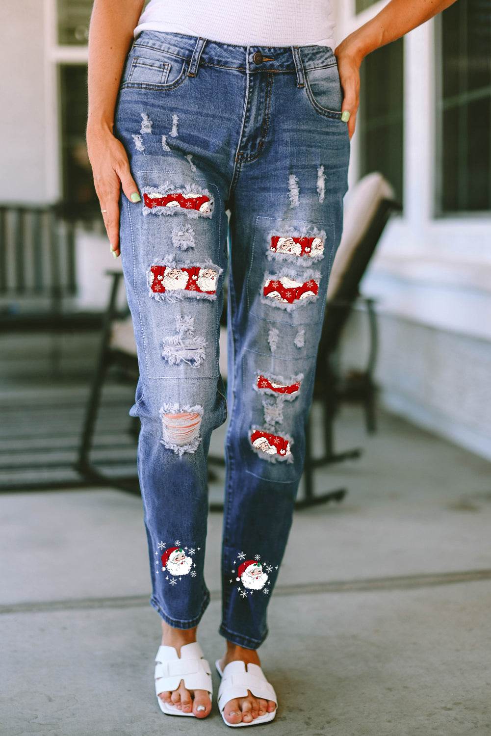 Santa graphic distressed jeans with pockets and slight stretch.
