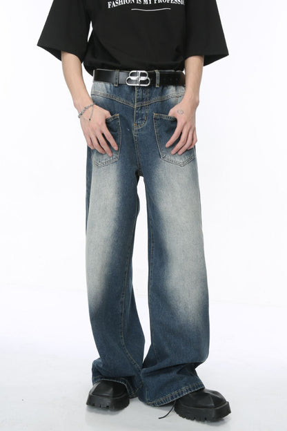 Wide leg jeans with pockets, featuring a basic style, no stretch, made of 75% cotton and 25% viscose.