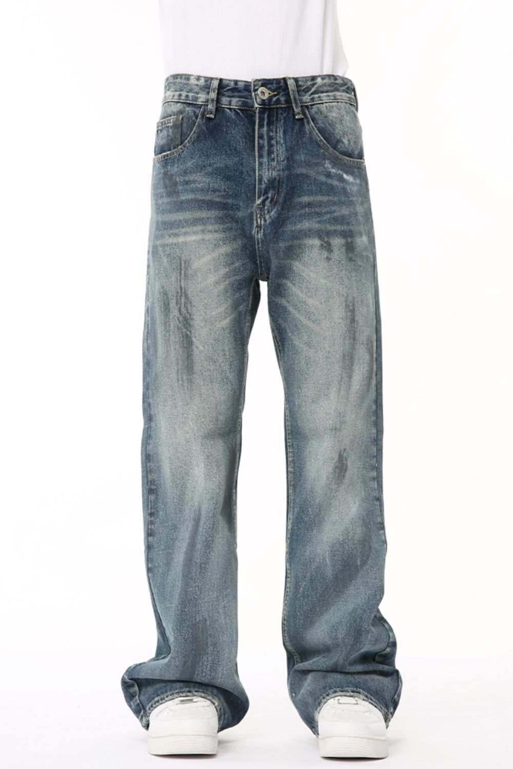 Cat's Whiskers Jeans with Pockets, basic style denim without stretch, front view.