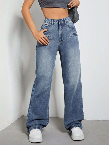 High rise wide leg jeans with pockets, slightly stretchy denim.