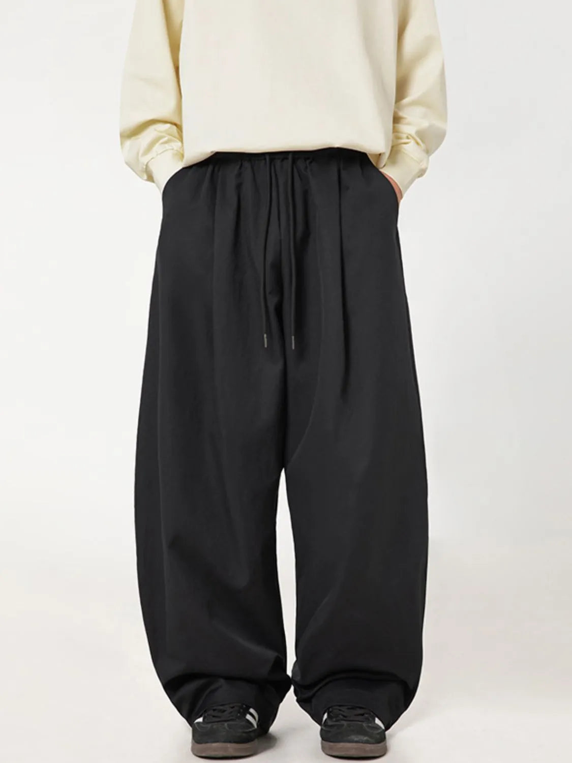 Men's side ruched wide leg pants, black, polyester, basic style.