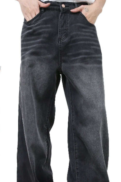 Men's Cat's Whiskers Jeans in black with basic pocketed style.