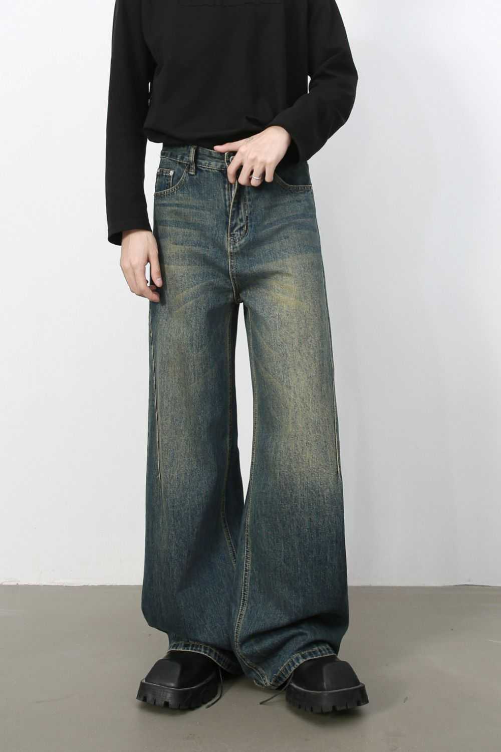 Men's wide leg jeans, basic style, no stretch, cotton blend.