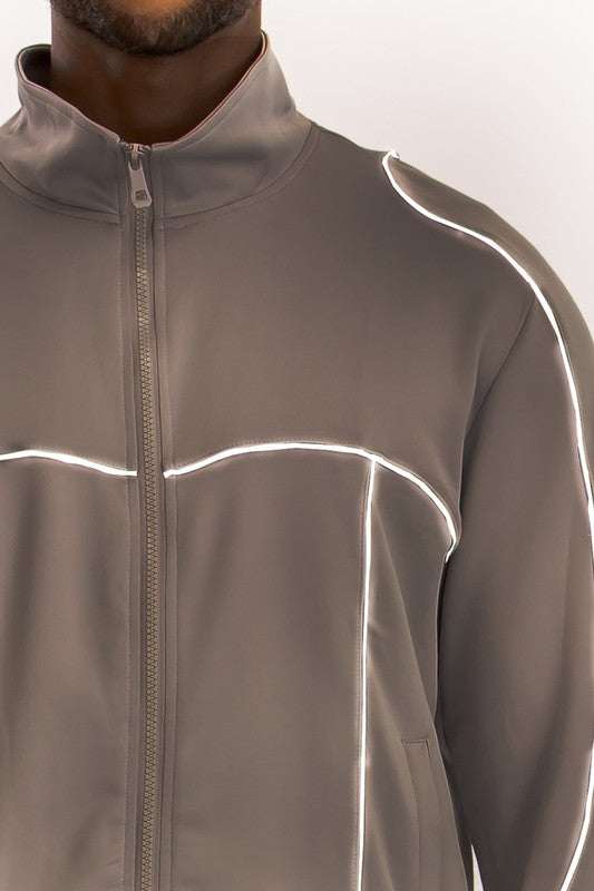 Illuminating Performance Track Set with Reflective Piping - MENLL